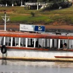 Además del transporte de pasajeros, la idea es que las lanchas ofrezcan paseos turísticos por el río Uruguay.