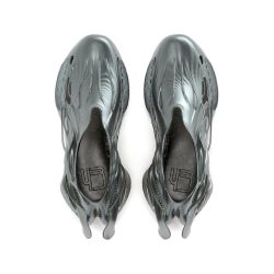 Zapatos alienígenas: cómo es el calzado "raro" que usarás hasta el 2030
