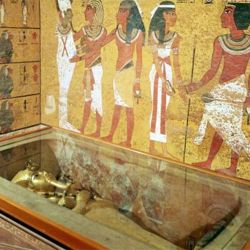 La tumba de Nefertiti es un misterio que desvela a la egiptología mundial.