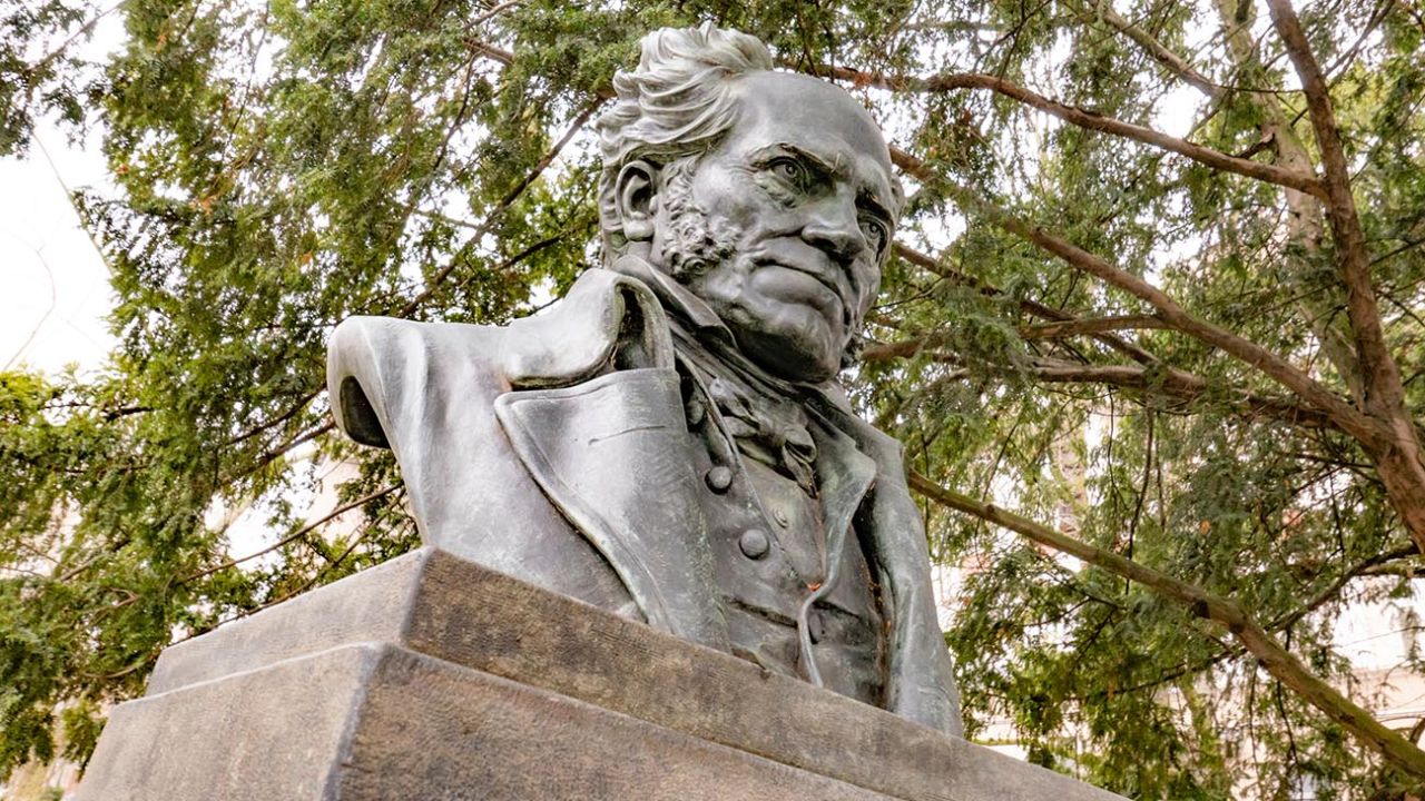 20 frases de Arthur Schopenhauer, el más pesimista de todos los filósofos |  Perfil