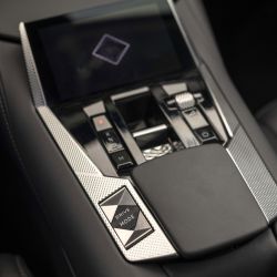 El DS 4 cuenta con numerosas funciones tecnológicas y mejoras de diseño. Un auto innovador ya disponible en la Argentina. 