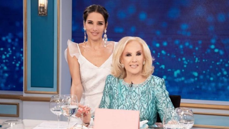 Juana Viale y Mirtha 2309