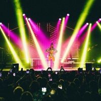 Lali Espósito reina en España y coloniza Barcelona con su "Disciplina Tour"