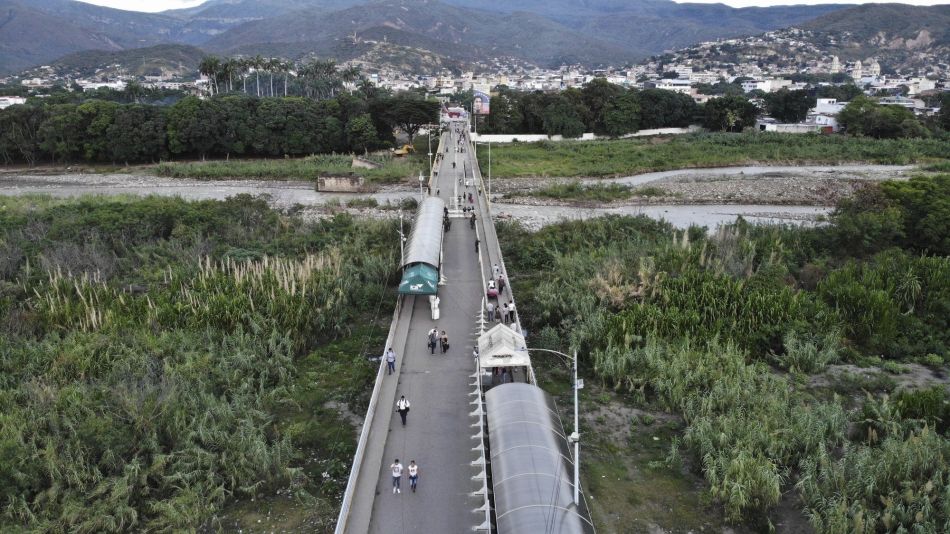 International Border Reopens As Colombia And Venezuela Rebuild Diplomatic Relations