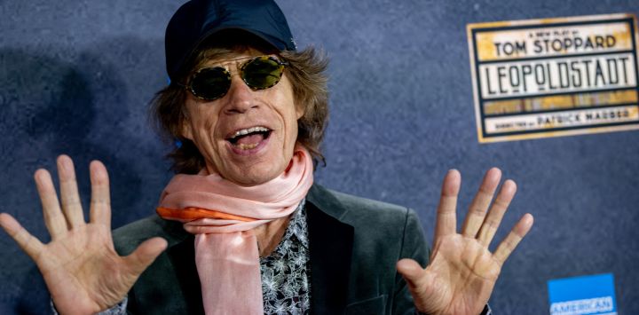 Mick Jagger asiste al estreno de "Leopoldstadt" en Broadway en el Teatro Longacre en la ciudad de Nueva York.