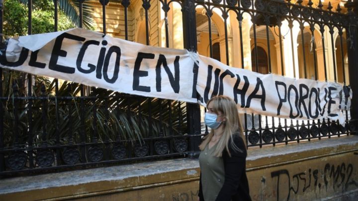 Toma de colegios