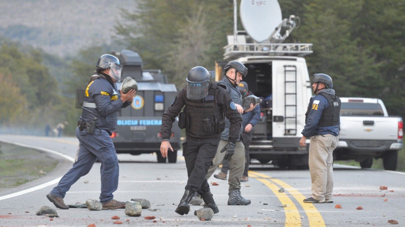 Operativo en Villa Mascardi.