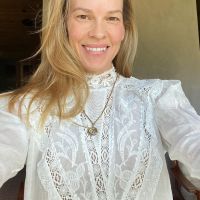 Hilary Swank confirmó que será mamá de mellizos 