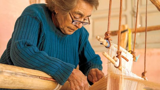 Tradición ancestral y futuro virtual: cómo los ponchos catamarqueños entran al metaverso