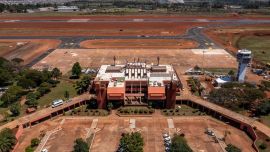 El aeropuerto se encontraba cerrado desde mayo.
