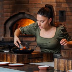 Tefi Russo nos cuenta todos los secretos de Aventura Gastronómica Argentina 