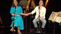 Agustina Cherri y Muna Pauls cantaron a dúo La ventanita de los sueños