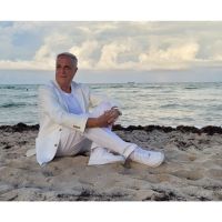 A sala llena, Gabriel Moss se presentó en el Teatro Gargantúa
