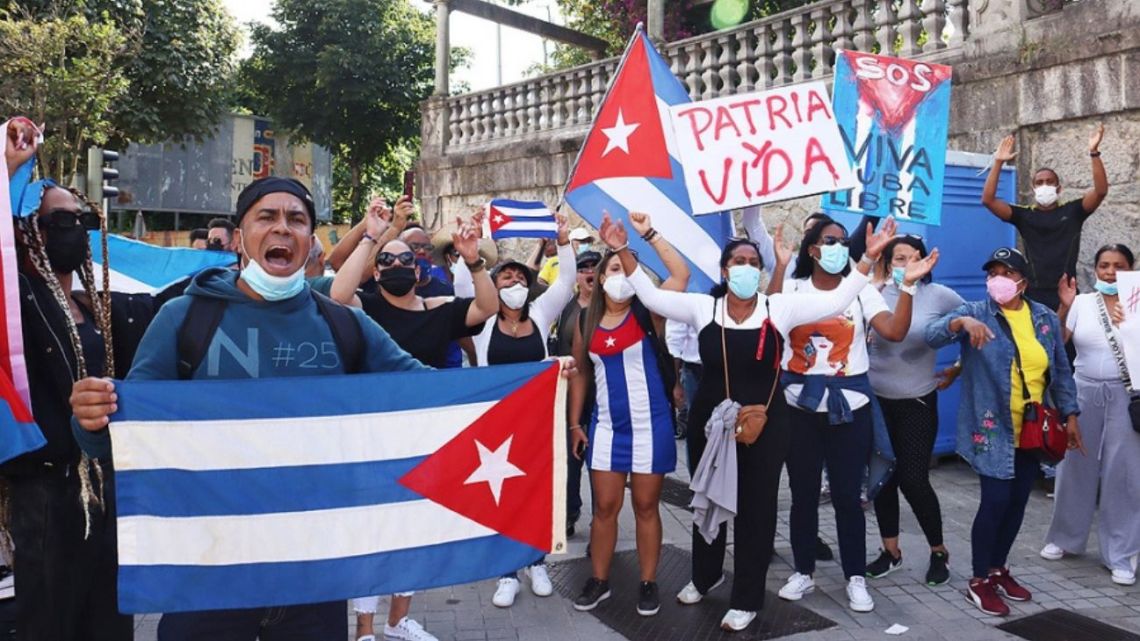 Éxodo récord de cubanos a Estados Unidos Modo Fontevecchia