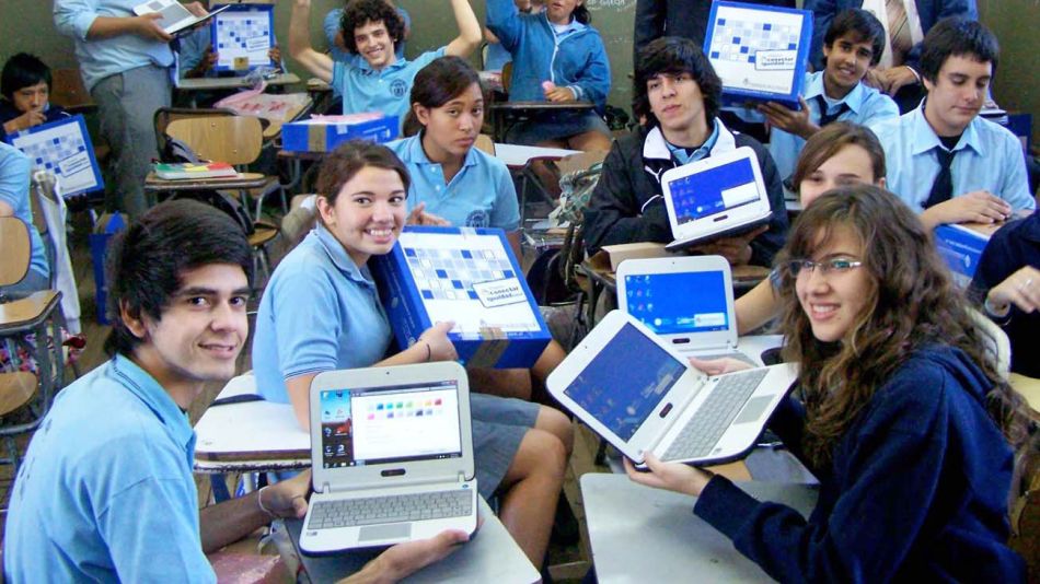 2022_10_22_educacion_informatica_cedoc_g