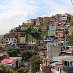 Medellín es una ciudad grande, de habitantes cálidos y que resurgió de sus propias cenizas.