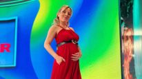 Cora Debarbieri reveló el sexo de su bebé con un desopilante video