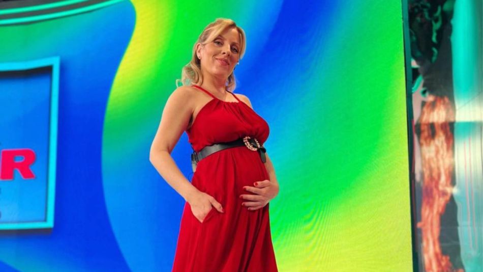 Cora Debarbieri reveló el sexo de su bebé con un desopilante video