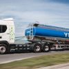 Camión Scania G410 6×2 a GNC que transportará combustibles YPF. 