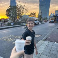 Wanda Nara pasará sus vacaciones de Halloween con sus hijos en Londres