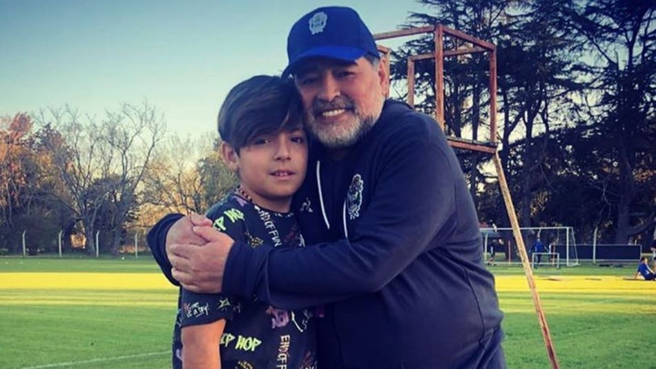 Benjamin Aguero y Diego Maradona