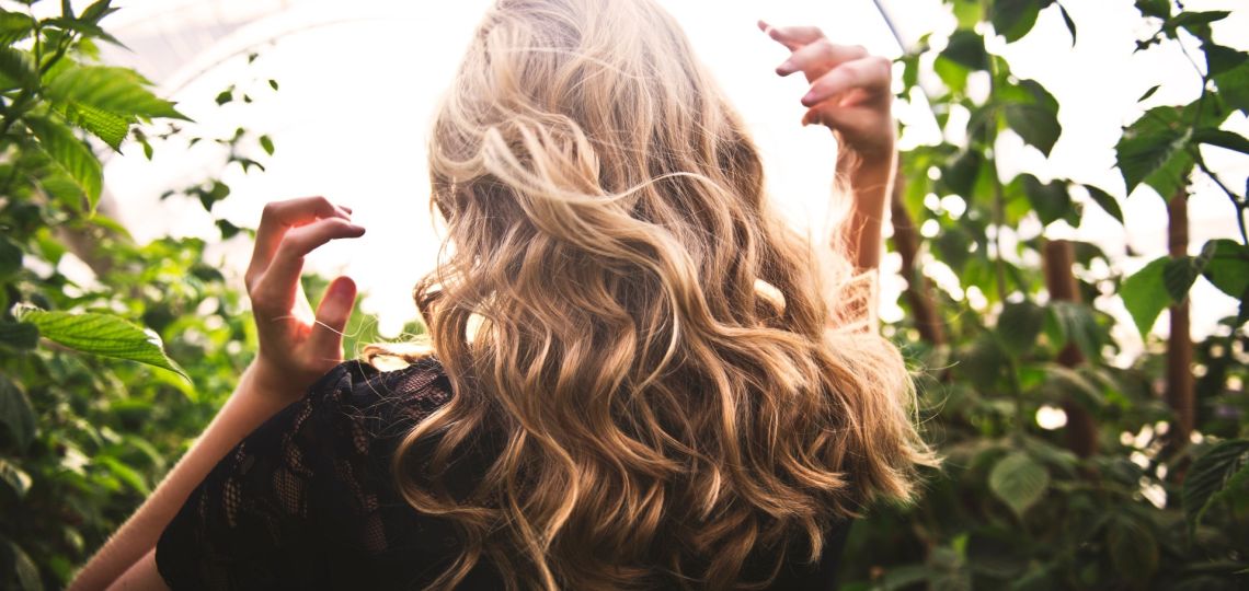 "Alma botánica": ¿puede el cuidado del pelo generar un impacto real en la naturaleza?