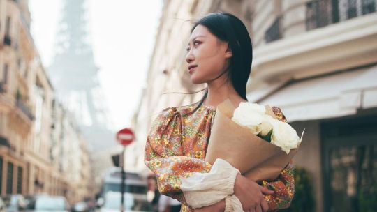 Emily Cheong: conocé a la diseñadora china que recuperó una técnica ancestral de su país