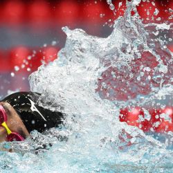 Yuki Ikari, de Japón, compite en las series de 400 metros libres masculinos durante el primer día de la tercera etapa de la Copa del Mundo de Natación 2022 de la FINA en el Natatorium de la Universidad de Indiana en Indianápolis, Indiana. | Foto:Maddie Meyer/Getty Images/AFP