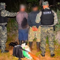 Los dos sujetos fueron detenidos en el marco de un operativo contra la caza ilegal.