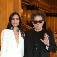 Andrés Calamaro está de novio: las fotos del músico junto a su amor en el Teatro Colón