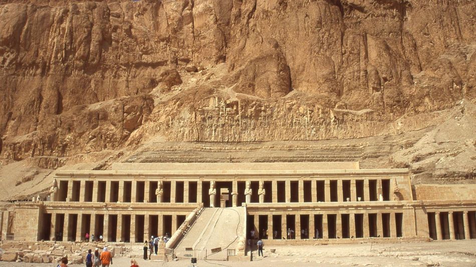 Luxor en Egipto y faraón Ramsés III 20221110