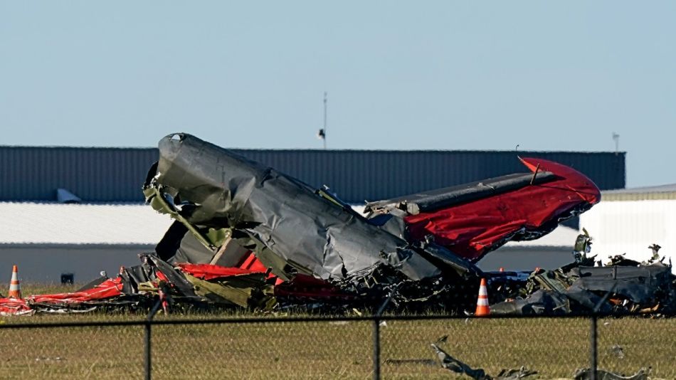 Los restos del Boeing B-17 destruido en un choque en el aire en Dallas. 