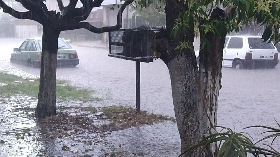 20221114 Imágenes de usuarios de redes sociales que captaron la tormenta del fin de semana en CABA.