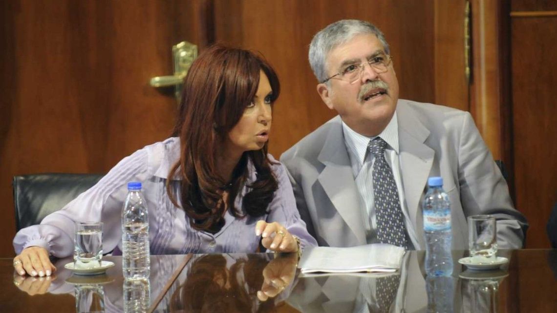 Cristina Fernández de Kirchner and Julio de Vido, file photo.