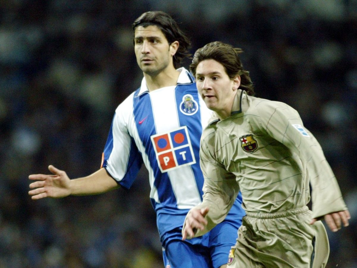 Perfil de Rádio |  Em 16 de novembro de 2003, Lionel Messi fez sua estreia no time principal do Barcelona.