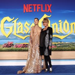 Kate Hudson y Goldie Hawn asisten a la película de Netflix "Glass Onion: A Knives Out Mystery" de Netflix en el Academy Museum of Motion Pictures en Los Ángeles, California. | Foto:Emma McIntyre/Getty Images for Netflix/AFP
