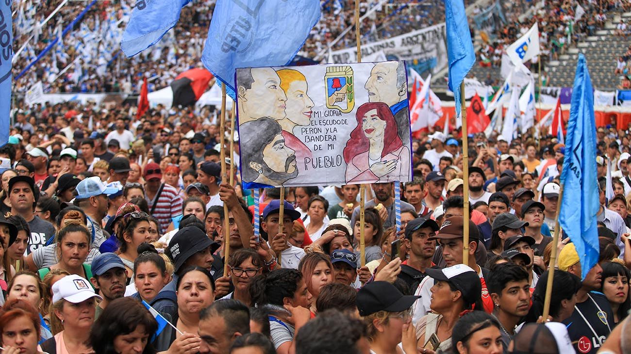 La vicepresidenta Cristina Kirchner durante el acto del Día de la Militancia en La Plata.