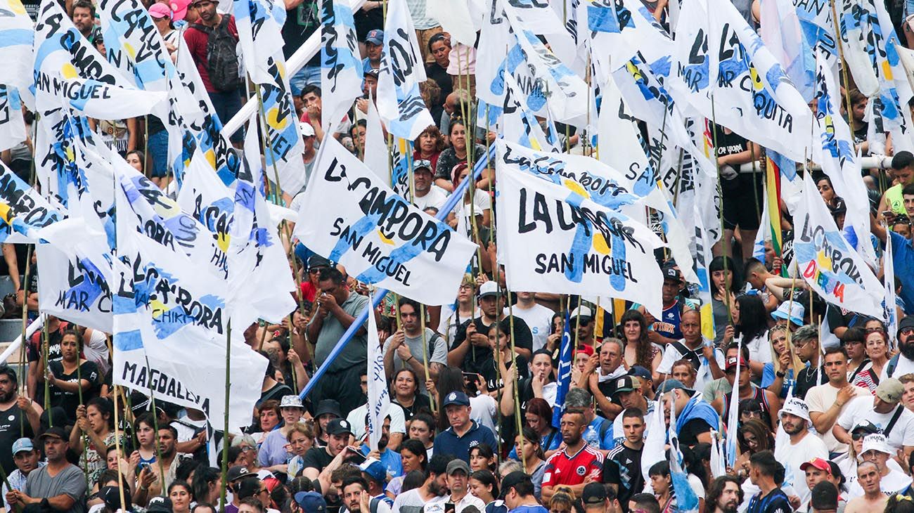 La vicepresidenta Cristina Kirchner durante el acto del Día de la Militancia en La Plata.