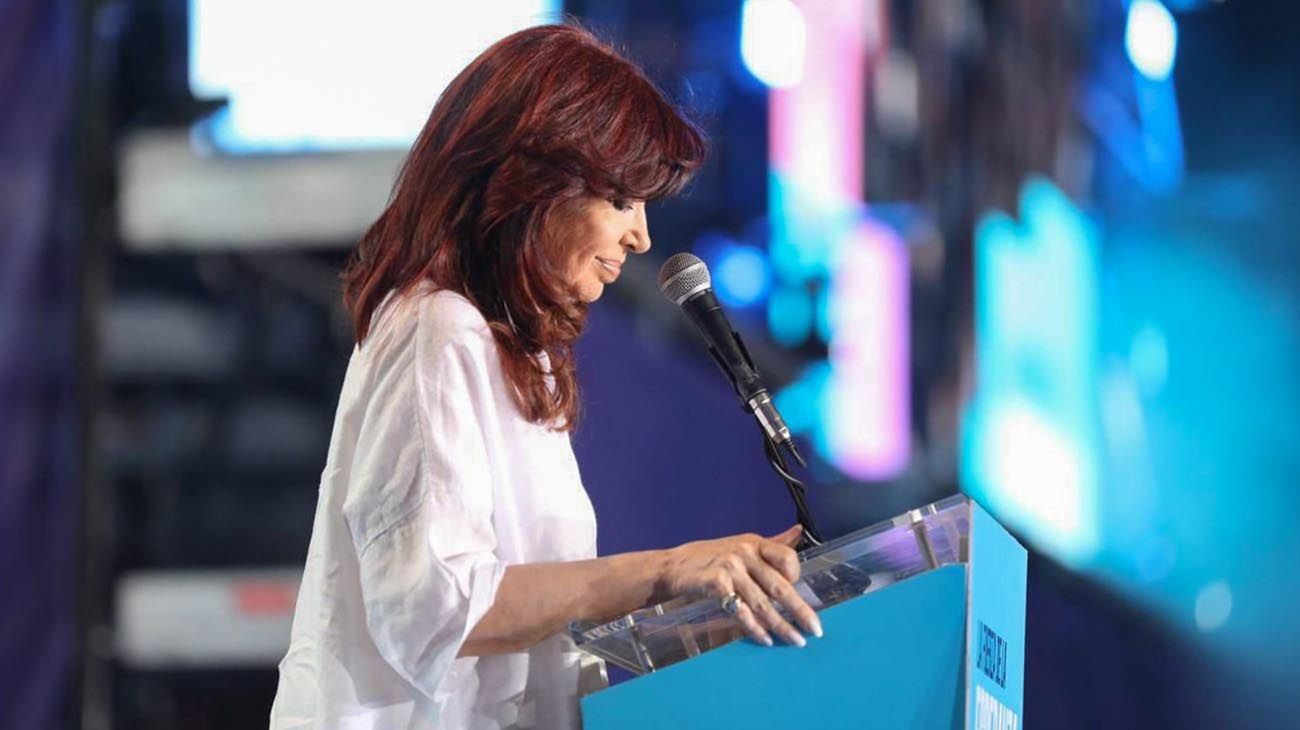 La vicepresidenta Cristina Kirchner durante el acto del Día de la Militancia en La Plata.