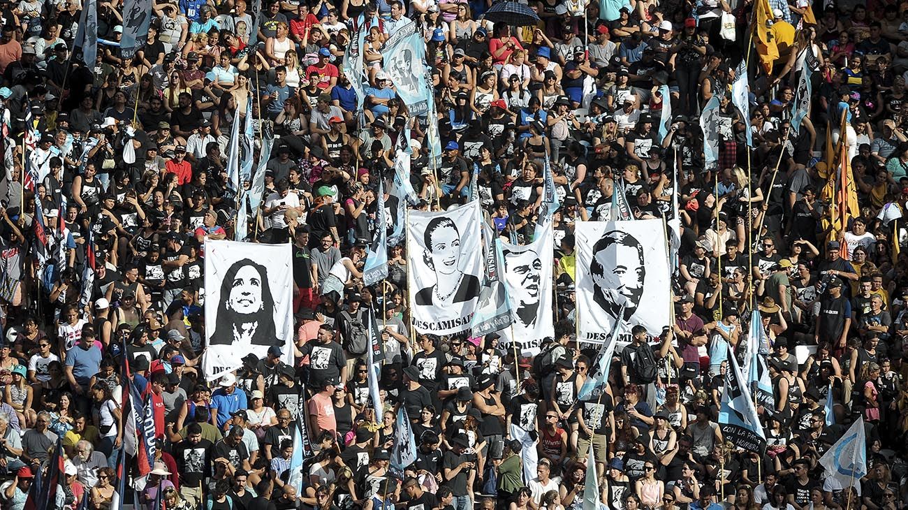 La vicepresidenta Cristina Kirchner durante el acto del Día de la Militancia en La Plata.