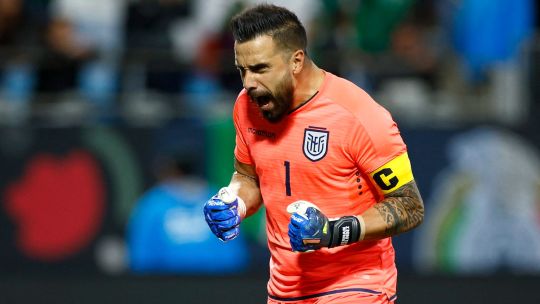 Hernán Galíndez, festejando. El arquero argentino se nacionalizó ecuatoriano.