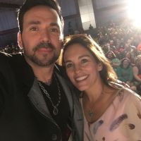 Amy Jo Johnson, la Ranger Rosa, lloró desconsolada la muerte de Jason David Frank