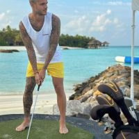 Wanda Nara mostró su lugar favorito en el mundo con un traje de baño de Balenciaga