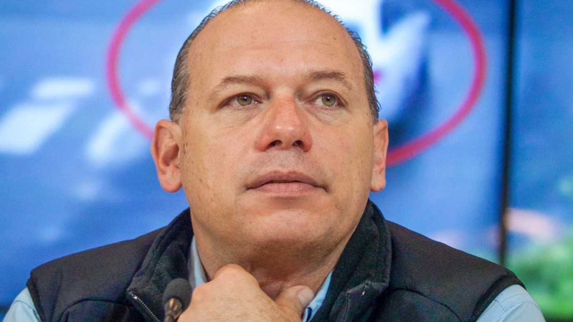 Sergio Berni responde al uso de la Taser: «Son necesarios e imprescindibles»