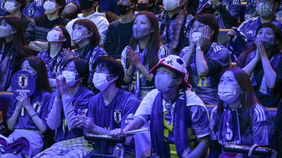 Hinchas japoneses 20221123