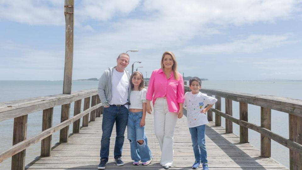 Daniel Castro y su familia en Punta del Este.