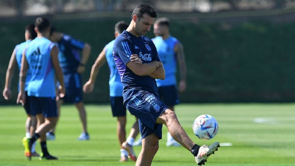 Tras la derrota ante Arabia Saudita, Scaloni piensa varios cambios en el once inicial que se medirá ante México