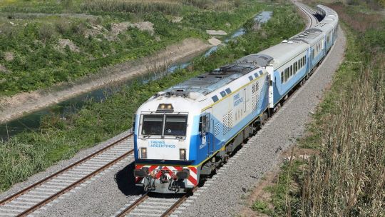 Trenes de larga distancia: el ramal Retiro-Rosario tendrá un servicio directo los fines de semana