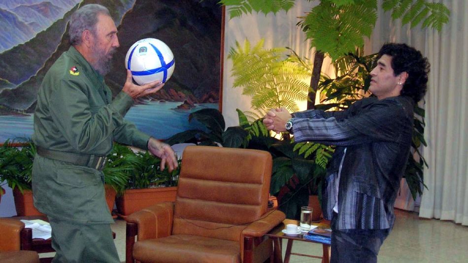 Diego Armando Maradona y Fidel Castro 20221124