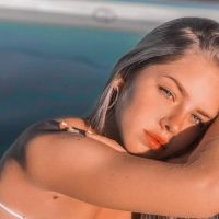 Constanza Romero "Coti" de Gran Hermano es tratada como una "estrella" en Paraguay